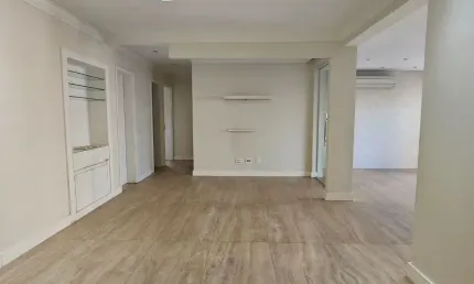 Apartamento na vila regente feijo, 98mtrs, 2 suítes e 2 vagas de garagem.