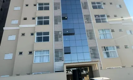 Confortável apartamento  Garden (com pátio) pronto para morar de 2 quartos (sendo 1 suíte) no Lago Sul Residence construído na principal Avenida da Capital do Agronegócio com churrasqueira, e 1 vaga d