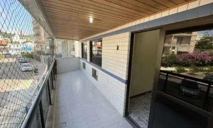 EXCELENTE APARTAMENTO COM MÓVEIS PLANEJADOS DE 2 QUARTOS + DEPENDÊNCIA COMPLETA