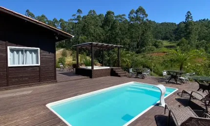 Casa de campo com piscina e jacuzzi em tijucas bairro oliveira a 20km da br-101