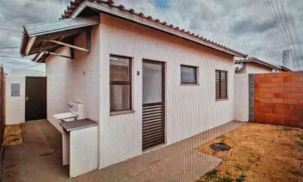 Casa com 2 quartos à venda na Avenida José Betucci, 325, Vila Áurea Mendez Gimenez, Sertãozinho