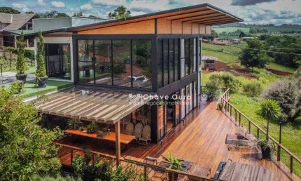 Chácara com 20 mil m2 de terreno e imóvel com 260 m2 de área construída
