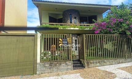 Sobrado à venda, 276 m² por R$ 2.000.000,00 - Centro - Cascavel/PR