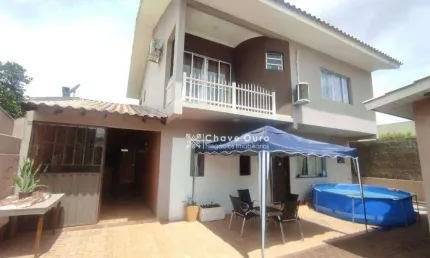 Sobrado à venda, 250 m² por R$ 1.600.000,00 - Região do Lago 3 - Cascavel/PR