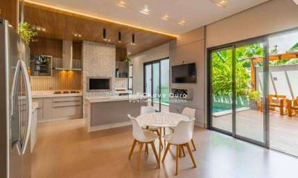 Sobrado à venda, 236 m² por R$ 2.850.000,00 - Neva - Cascavel/PR