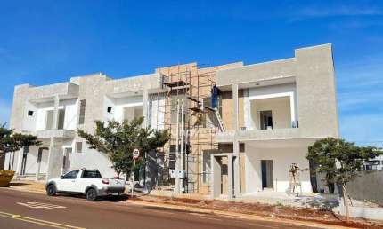 Sobrado com 3 suítes à venda, 164 m² por R$ 999.999 - Vila Industrial - Toledo/PR
