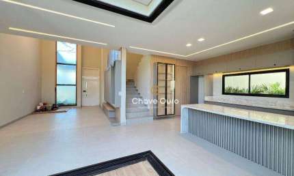 Sobrado com 3 Suites à venda, 205 m² por R$ 1.890.000 - Santo Inácio - Cascavel/PR
