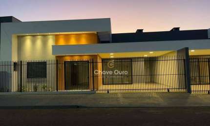 Casa com 2 dormitórios à venda, 100 m² por R$ 580.000,00 - Jardim Coopagro - Toledo/PR