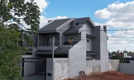 Sobrado com 3 dormitórios à venda, 155 m² por R$ 730.000,00 - Tocantins - Toledo/PR