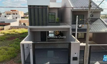 Sobrado com 3 dormitórios à venda, 142 m² por R$ 710.000,00 - Tocantins - Toledo/PR