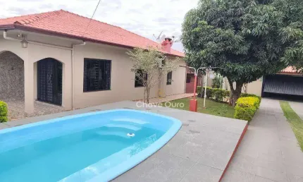Casa com 3 dormitórios( sendo 1 Suíte) à venda, 243 m² por R$ 985.000 - São Cristóvão - Cascavel/PR
