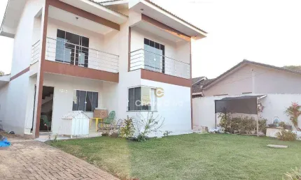 Sobrado com 4 dormitórios(sendo 1 Suite) à venda, 247 m² por R$ 950.000 - Santa Cruz - Cascavel/PR
