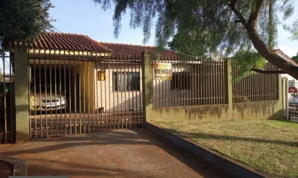 Casa com 2 dormitórios à venda, 80 m² por R$ 320.000,00 - Floresta - Cascavel/PR