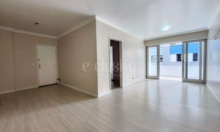 Apartamento com 3 quartos à venda na Praça Hercílio Luz, 931, Centro, Florianópolis por R$ 1.100.000