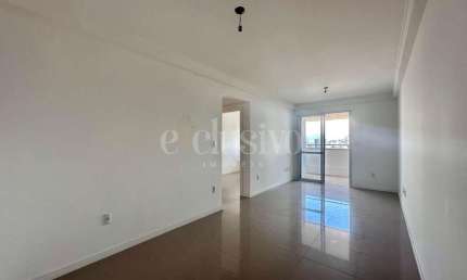 Apartamento com 3 quartos à venda na Avenida Farroupilha, 351, Barreiros, São José por R$ 650.000