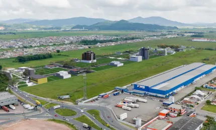 Terreno em condomínio fechado à venda no Espinheiros, Itajaí 