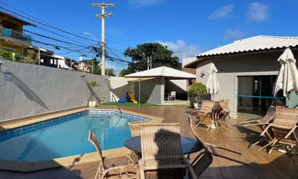 Casa 4/4 Sendo 2 Suítes - Stella Maris - Próximo a Praia - Condominio