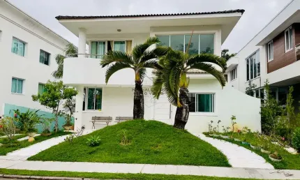 Alphaville salvador – casa nascente com 430m², 4 suítes - oportunidade