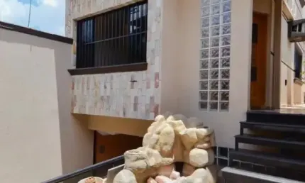 Sobrado Jd.Rosa de França- aceita automóvel como parte de pagamento