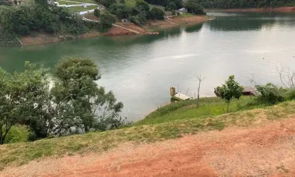Terreno à venda no Centro, Igaratá 