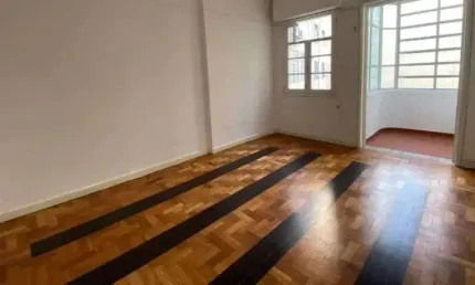 Apartamento 1 quarto com suíte e varanda no centro do rio