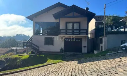 Casa com 5 quartos à venda na dr helmo sebastião diello, 386, bela vista, carlos barbosa, 190 m2 por r$ 750.000