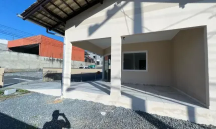 Casa no Fortaleza: 160m² de Puro Conforto e Conveniência!