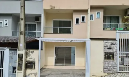 Sobrado para locação no bairro Itoupavazinha em Blumenau!