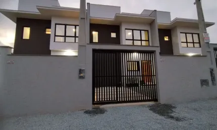 Vendo sobrado  de alto padrão com 02  suítes - em barra velha sc