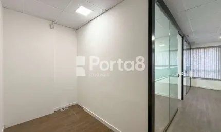 Sala comercial para alugar na Jair Martins Mil Homens, 500, Vila São José, São José do Rio Preto por R$ 3.300