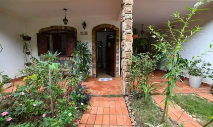 Casa 4 quartos com 2 andares A Venda próxima ao bairro Santa Cruz – Juiz de Fora - MG