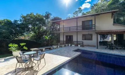 Casa Luxo a venda com Churraqueira e Piscina no Aeroporto Novo Horizonte Juiz de Fora - MG