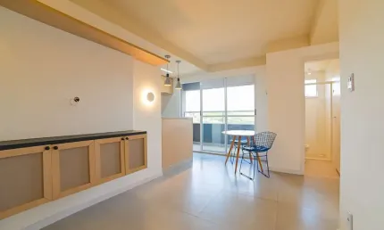Apartamento 2 quartos com suíte, vaga coberta e a melhor vista do condomínio! Todo planejado no Upside Cascatinha!