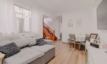 Cobertura duplex, 3 quartos com suíte e vaga de garagem no Vale do Ipê!