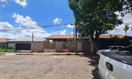 Casa com 3 quartos à venda no Champagnat, Londrina 