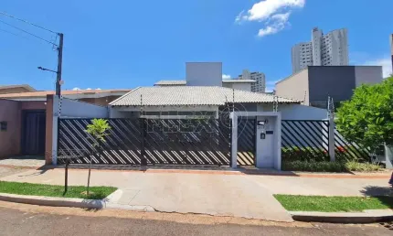 Casa com 4 quartos à venda no Aurora, Londrina 