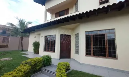 Casa com 4 quartos à venda no Jardim Alah, Londrina 