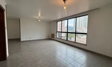 Vista mar na Ponta da Praia! 3 quartos, 2 vagas de garagem, localização nobre de Santos.