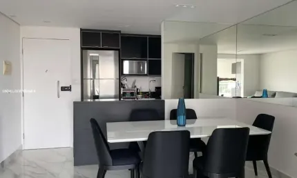 Apartamento para Venda em São Paulo, Aclimação, 3 dormitórios, 1 suíte, 2 banheiros, 2 vagas