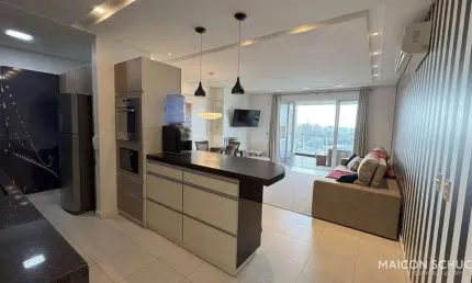 APARTAMENTO 2 DORM. SENDO 1 SUÍTE1, MOBILIADO E DECORADO, PRAIA DO SANTINHO, FLORIANÓPOLIS/SC.