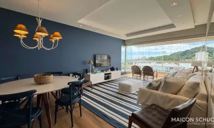 APARTAMENTO “PÉ NA AREIA', 3 DORMITÓRIOS SENDO 1 SUÍTE, VISTA MAR, MOBILIADO E DECORADO, JURERÊ, FLORIANÓPOLIS/SC.