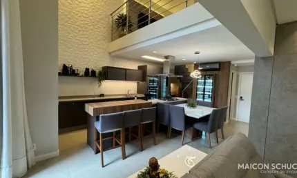 APARTAMENTO DUPLEX 3 SUÍTES, MOBILIADO E DECORADO, JURERÊ, FLORIANÓPOLIS/SC.