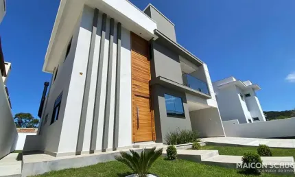 Casa em condomínio 3 dormitórios sendo 1 suíte - rio vermelho - florianópolis/sc