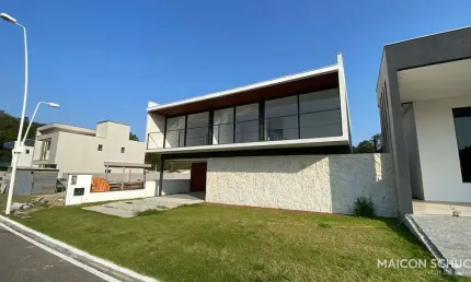 Casa em condomínio fechado com 3 quartos à venda no São João do Rio Vermelho, Florianópolis 