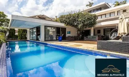 Casa no alphaville
residencial 8 - venda ou locação