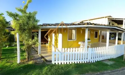 Casa em condomínio fechado com 2 quartos para alugar no buraquinho, lauro de freitas  por r$ 4.800