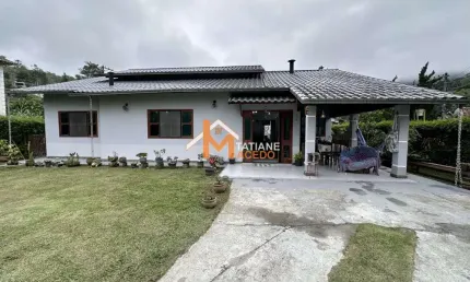 Casa com 3 quartos à venda na Avenida das Hortênsias, Albuquerque, Teresópolis, 118 m2 por R$ 890.000