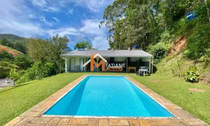 Casa com 4 quartos à venda na Estrada Doutor Rogério de Moura Estevão, Vale Feliz, Teresópolis, 337 m2 por R$ 2.200.000