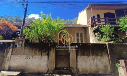 Casa com 3 dormitórios à venda, 74 m² por R$ 375.000,00 - Cascatinha - Petrópolis/RJ