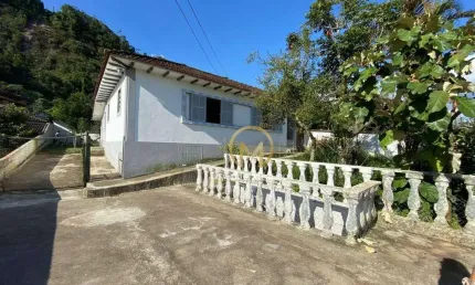 Casa com 3 dormitórios à venda, 70 m² por R$ 800.000,00 - Quitandinha - Petrópolis/RJ